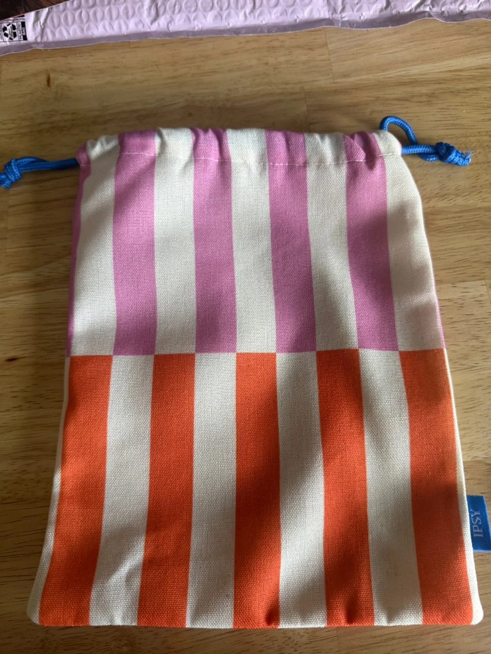 ❤️ 3/$25 Ipsy Striped Drawstring Bag